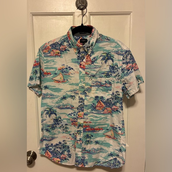 J. Crew Other - J. Crew Tropical Print Short Sleeve Button-Down Shirt in Light Blue, Navy, Coral
